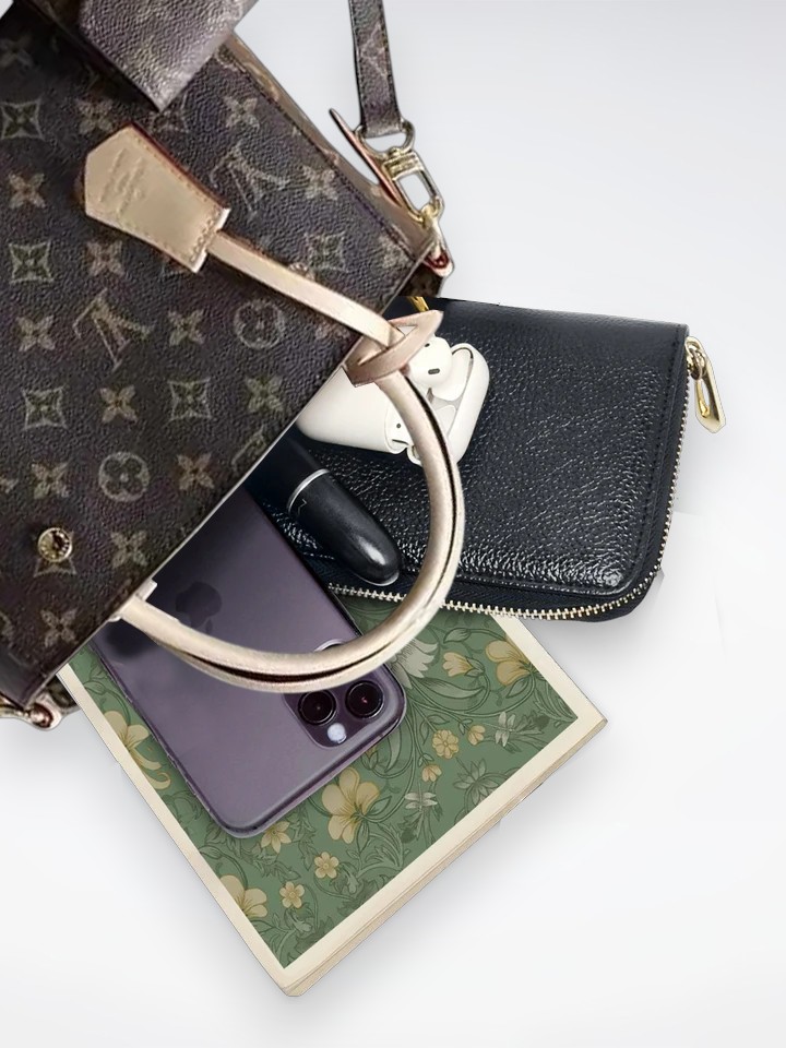 DBS-LC448 - Montaigne BB Handbag Deal - Image 2
