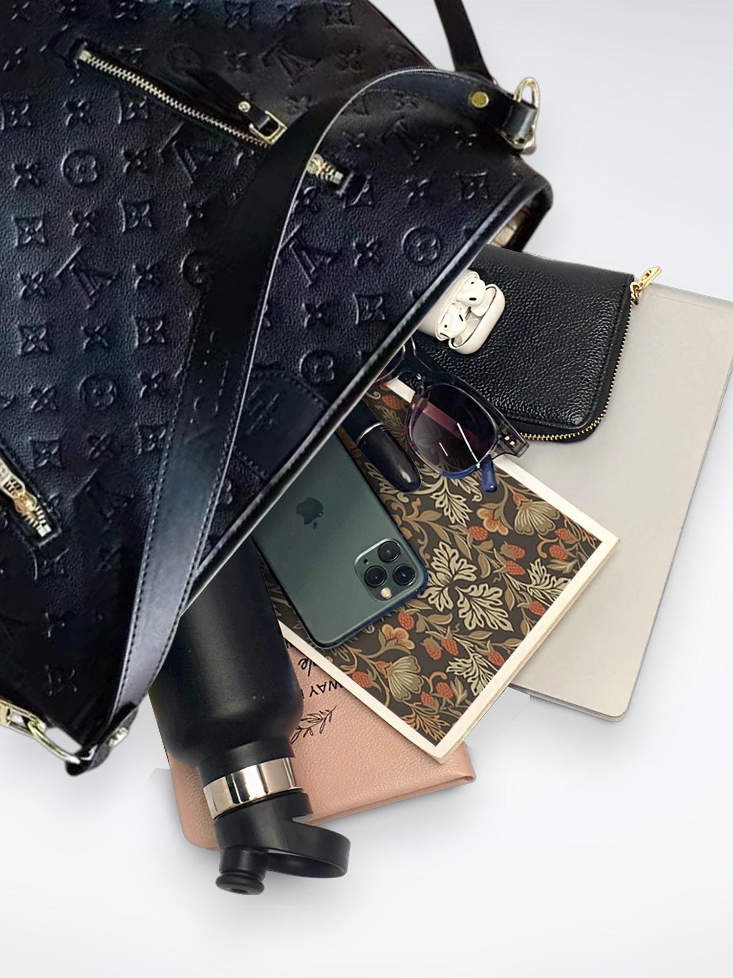 DBS-LC475 - Delightful MM Handbag Deal - Image 2
