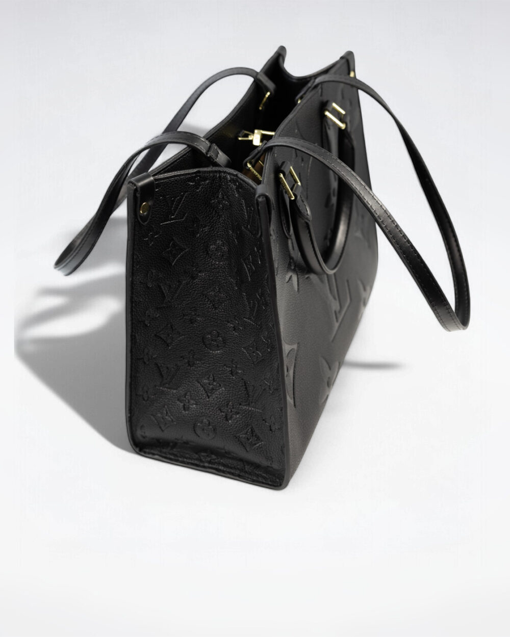 DBS-LC385 - Onthego MM Handbag Deal