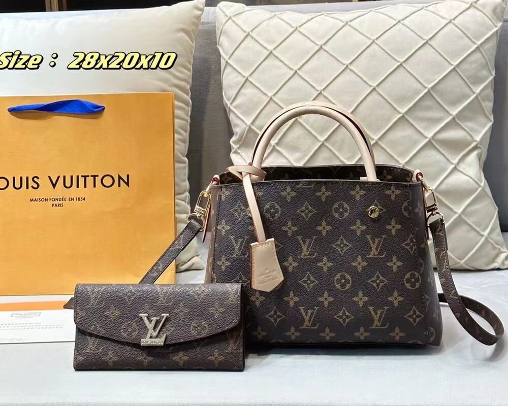 DBS-LC448 - Montaigne BB Handbag Deal