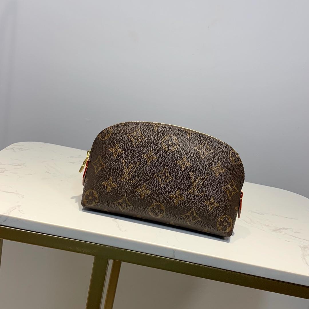 1:1 Replica Louis Vuitton Cosmetic Pouch PM Monogram Canvas For Women, Women's Bags 7.5in/19cm LV M47515 - Image 7