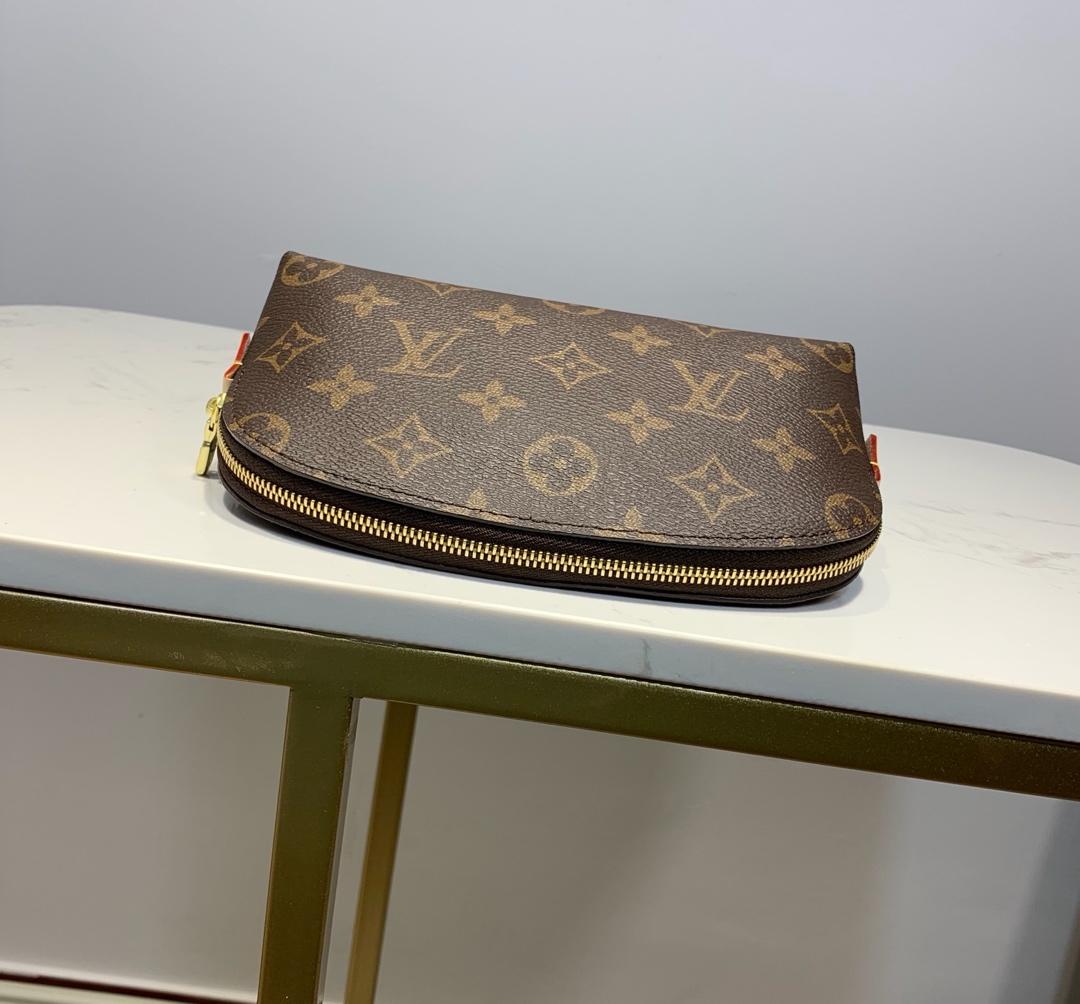 1:1 Replica Louis Vuitton Cosmetic Pouch PM Monogram Canvas For Women, Women's Bags 7.5in/19cm LV M47515 - Image 3