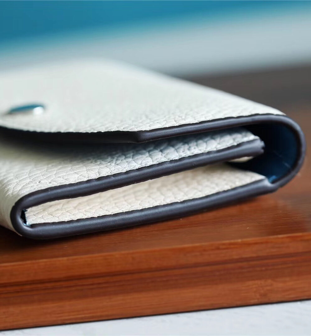 1:1 Replica Louis Vuitton Iris Compact Wallet Mahina White For Women, Women's Wallets 4.2in/12cm LV