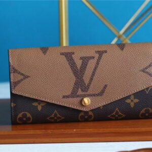 1:1 Replica Louis Vuitton Sarah Wallet Monogram and Monogram Reverse Canvas For Women, Women's Wallets 7.5in/19cm LV M80726