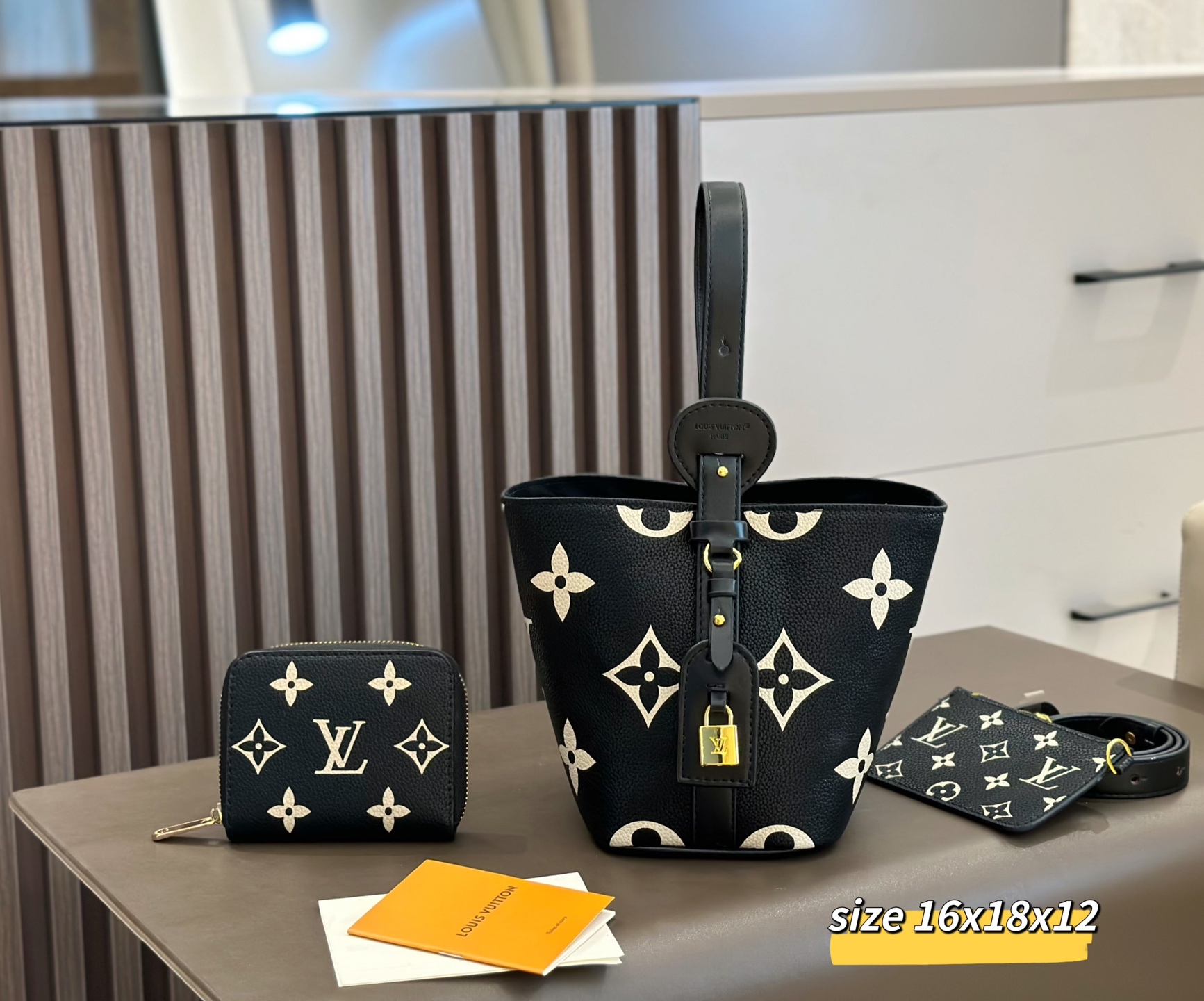 DBS-LC1005- All In BB Handbag Deal - Image 2