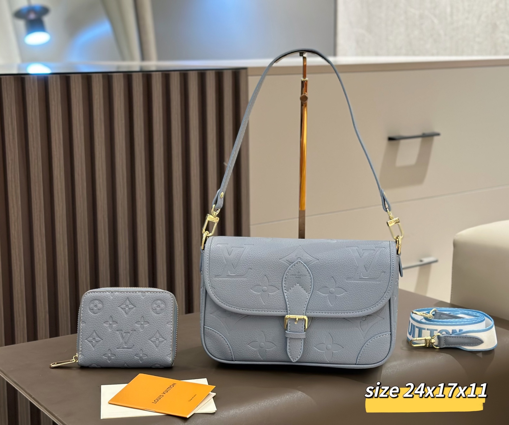 DBS-LC1011- Diane Handbag Deal - Image 2