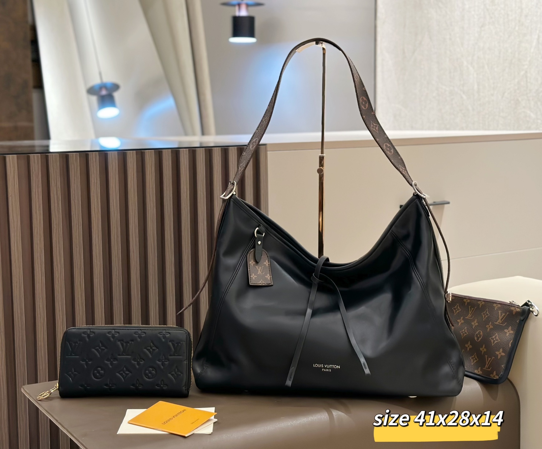 DBS-LC1019- CarryAll PM Handbag Deal - Image 2