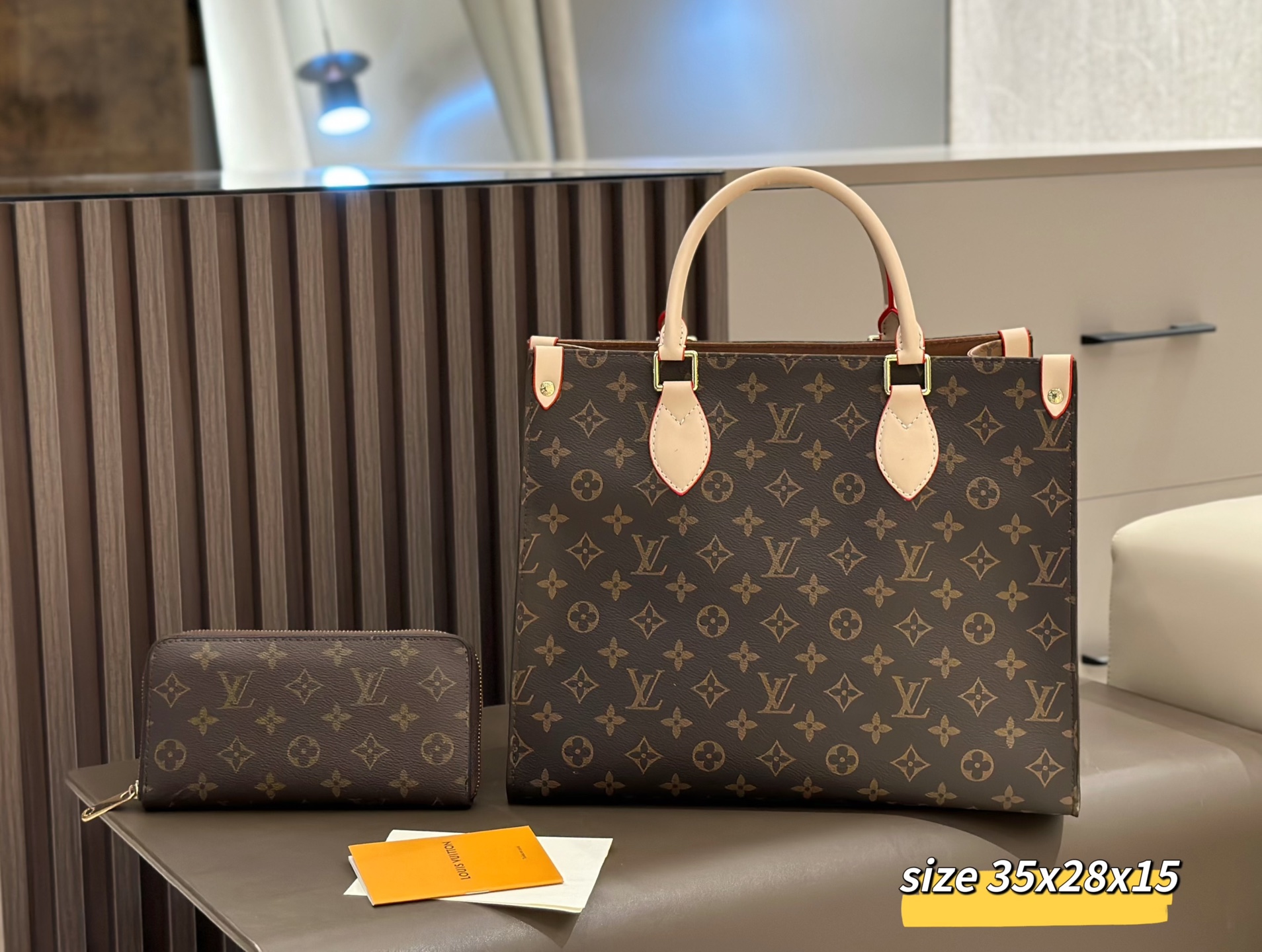 DBS-LC1050 - Onthego MM Handbag Deal - Image 4