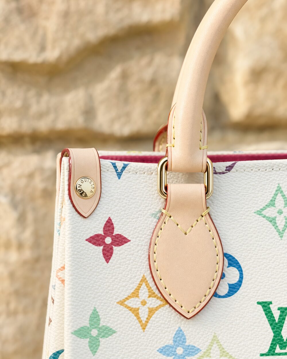 DBS-LC1039 - Onthego PM Handbag Deal
