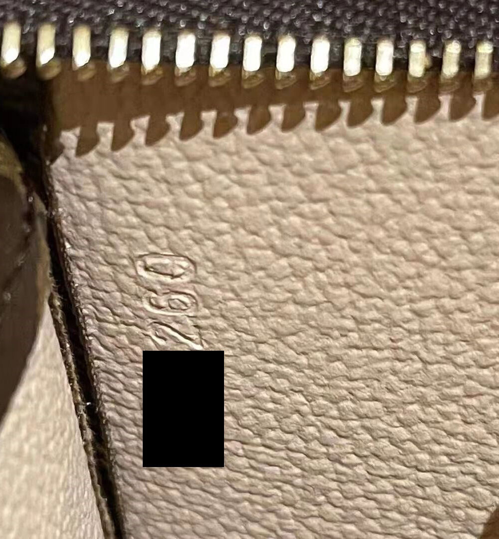 AAA Replica Louis Vuitton LV TOILETRY POUCH SIZE 26 IN MONOGRAM