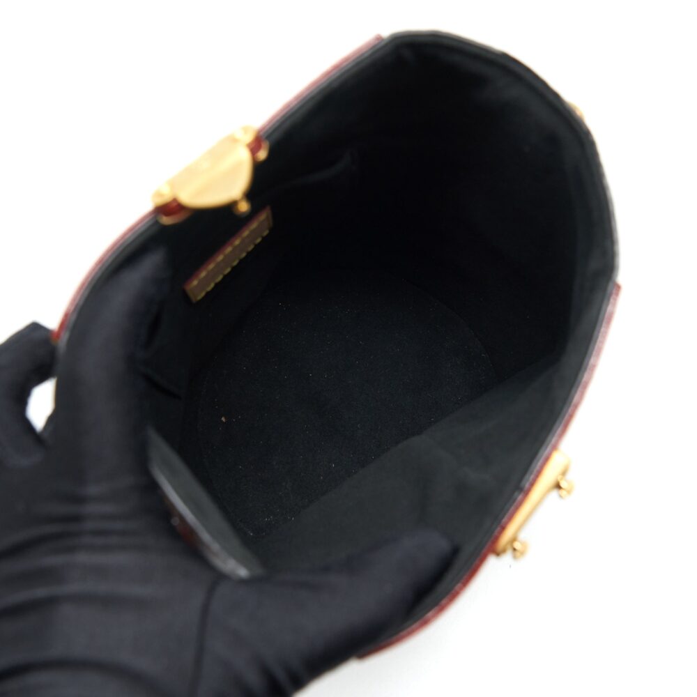 AAA Replica Louis Vuitton LV DUFFLE BAG MONOGRAM CANVAS GHW