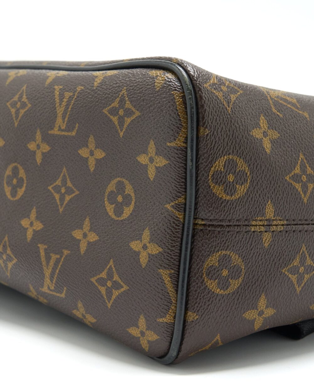 AAA Replica Louis Vuitton LV MACASSAR PALK BACKPACK MONOGRAM CANVAS GHW