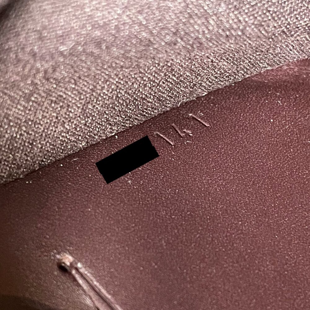 AAA Replica Louis Vuitton LV ROSSMORE MM MONOGRAM VERNIS AMARANTE GHW