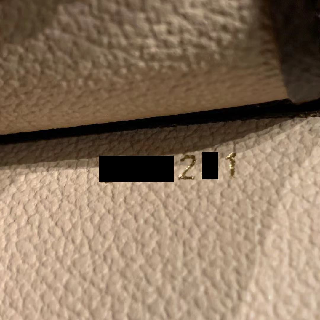 AAA Replica Louis Vuitton LV TOILETRY POCHETTE 26CM MONOGRAM CANVAS