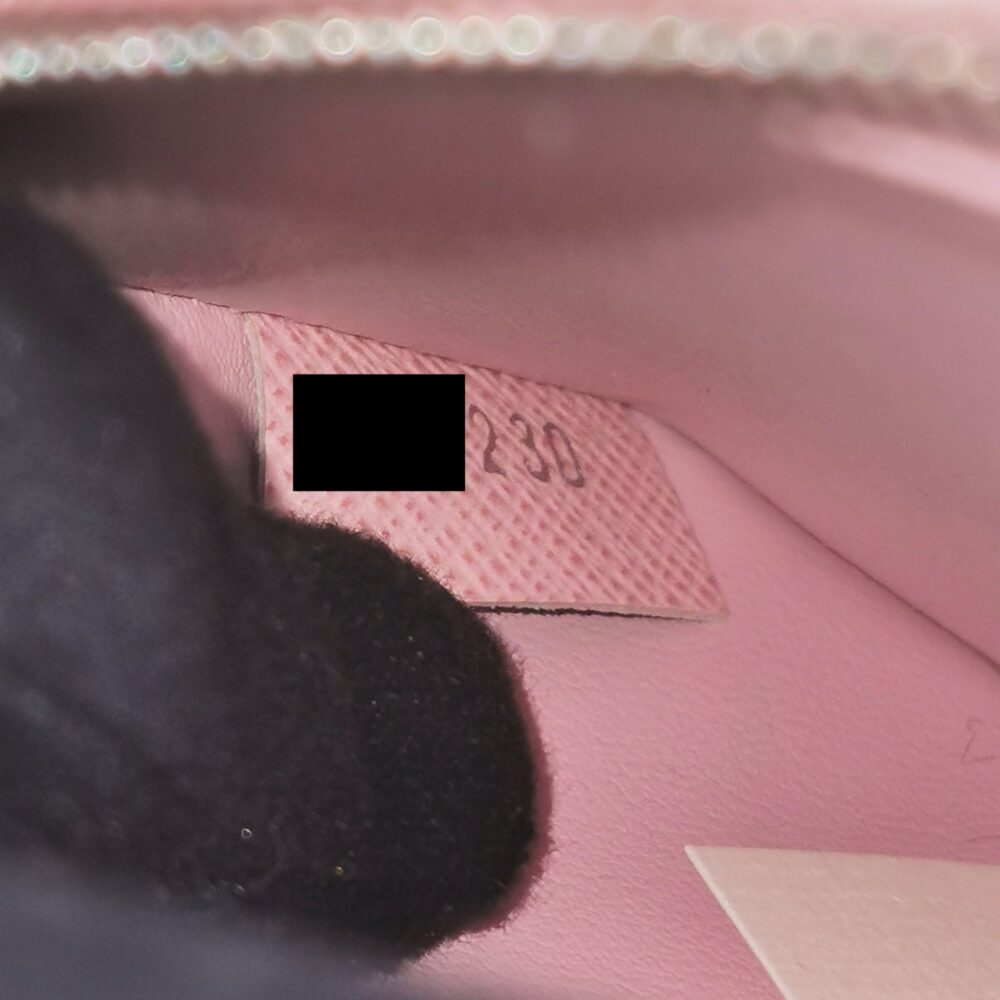 AAA Replica Louis Vuitton LV TWIST WALLET ON CHAIN EPI PINK SHW