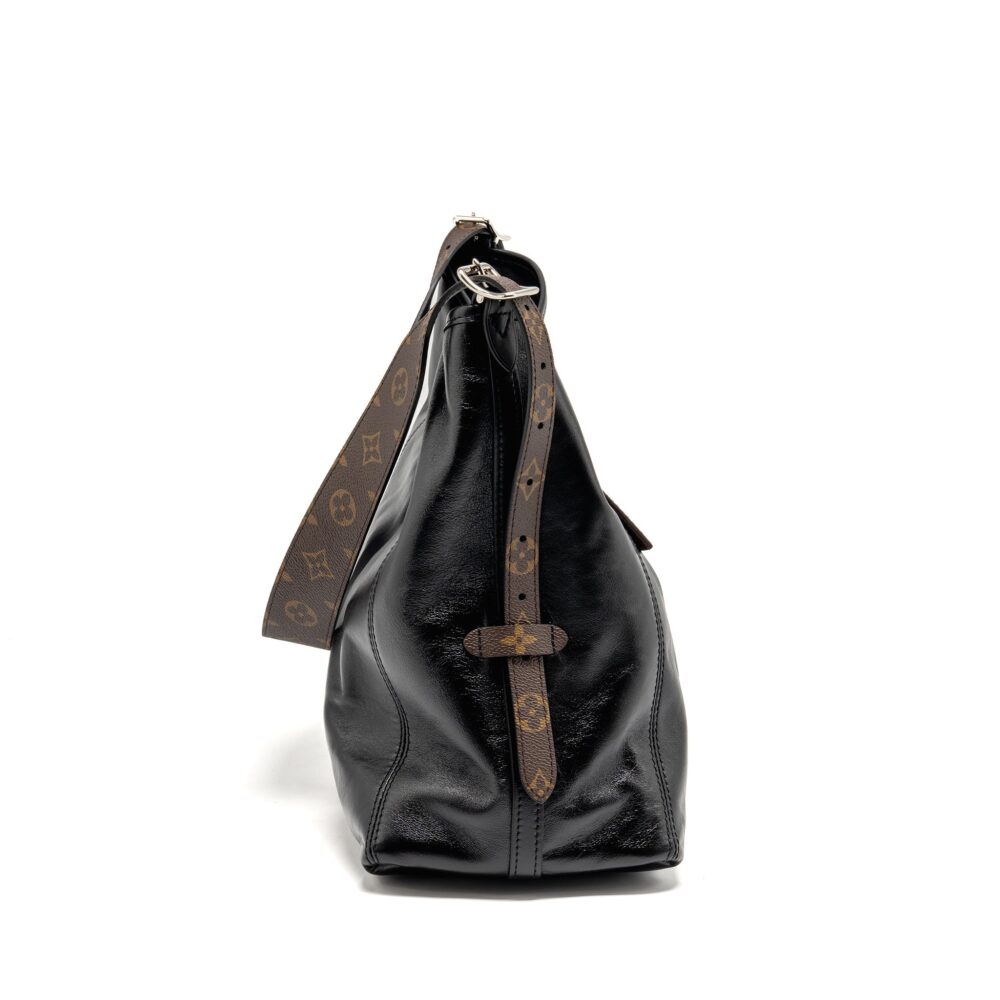 AAA Replica Louis Vuitton LV Carryall Vibe MM Lambskin/Monogram Canvas Black SHW M25143