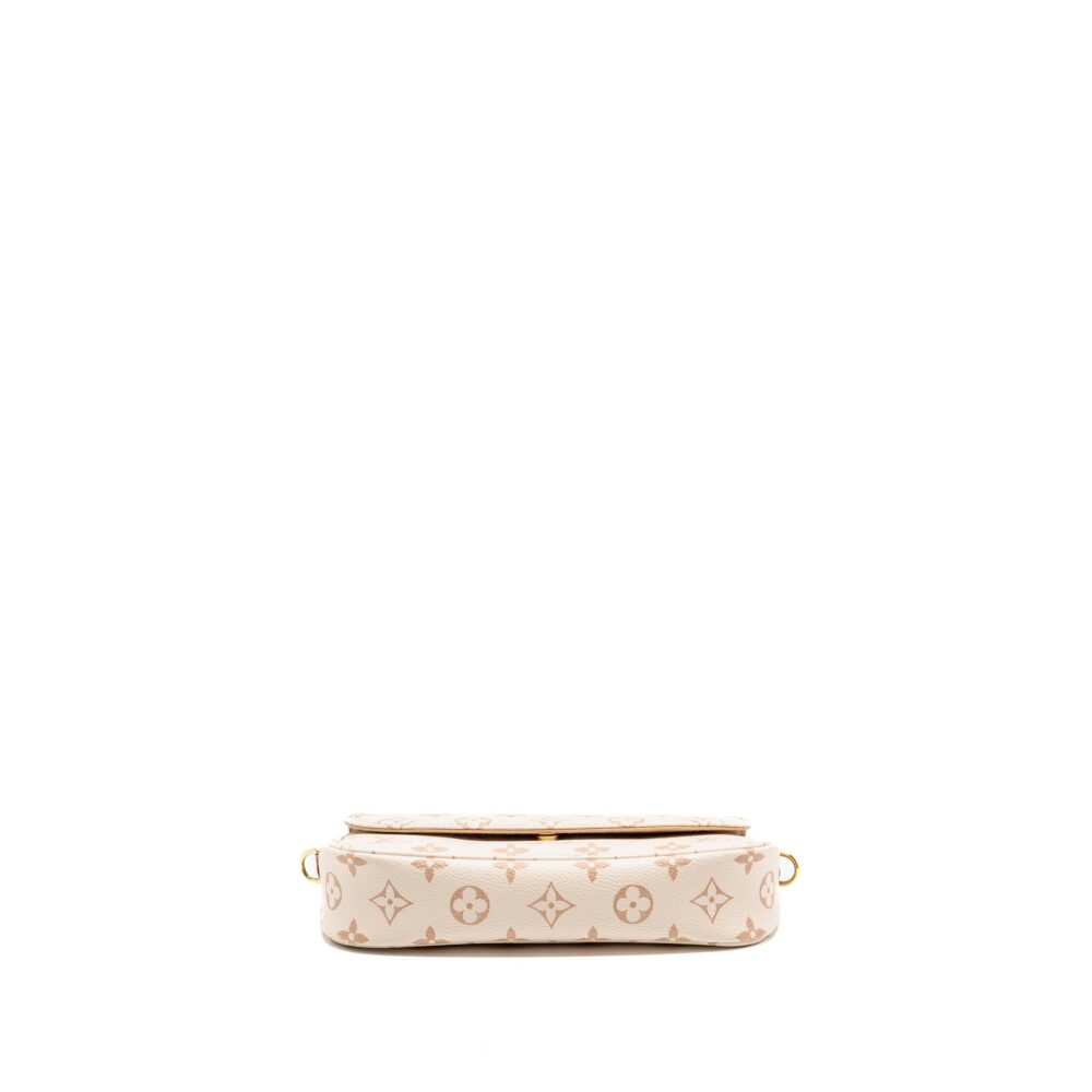 AAA Replica Louis Vuitton LV IVY WALLET ON CHAIN MONOGRAM DUNE CANVAS BEIGE/CREAM GHW