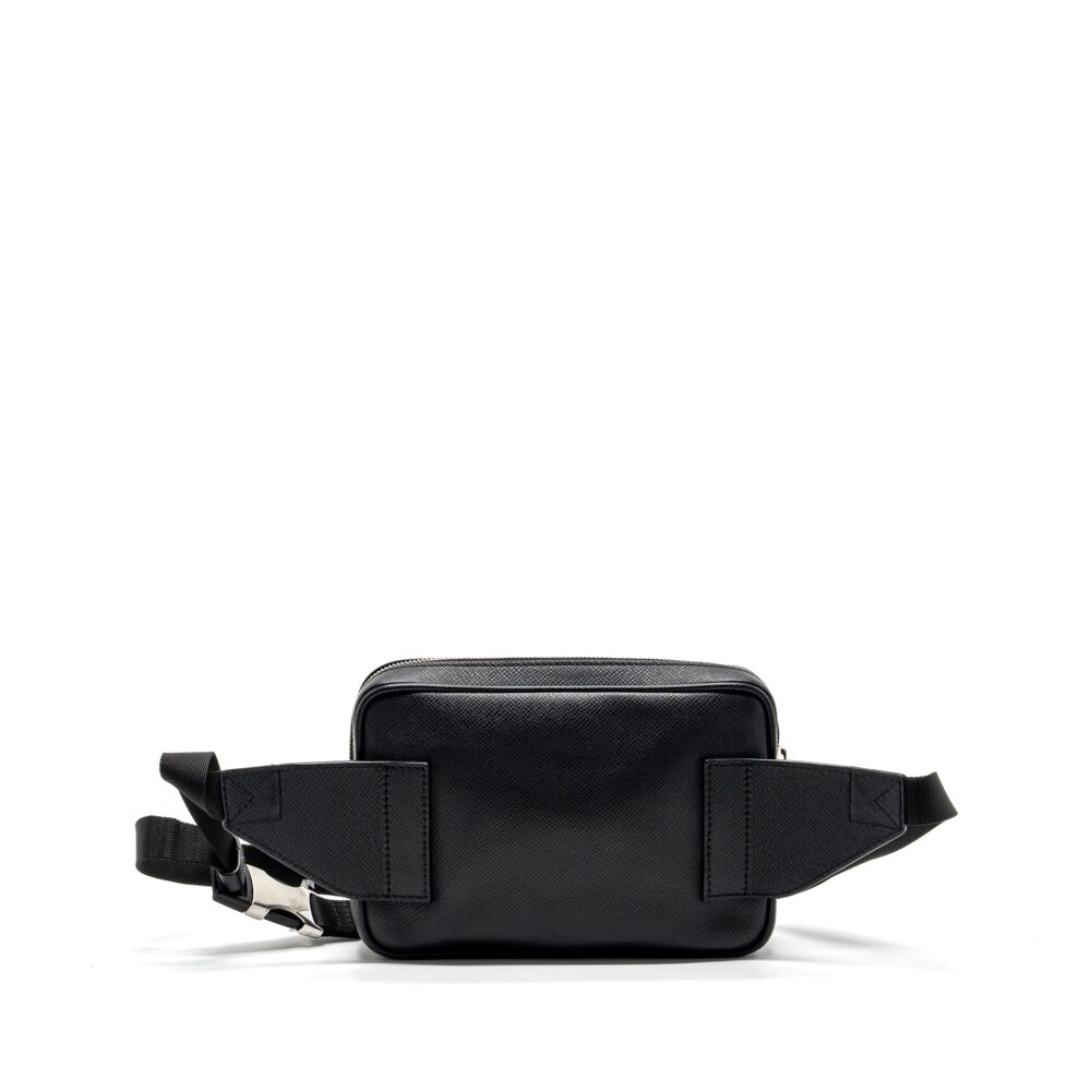 AAA Replica Louis Vuitton LV TAIGA BUM BAG OUTDOOR LEATHER BLACK SHW