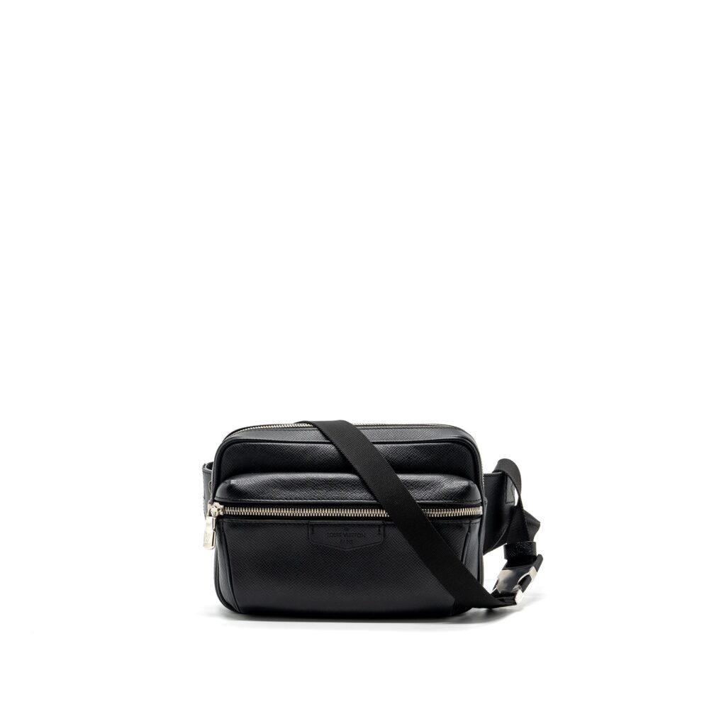 AAA Replica Louis Vuitton LV TAIGA BUM BAG OUTDOOR LEATHER BLACK SHW