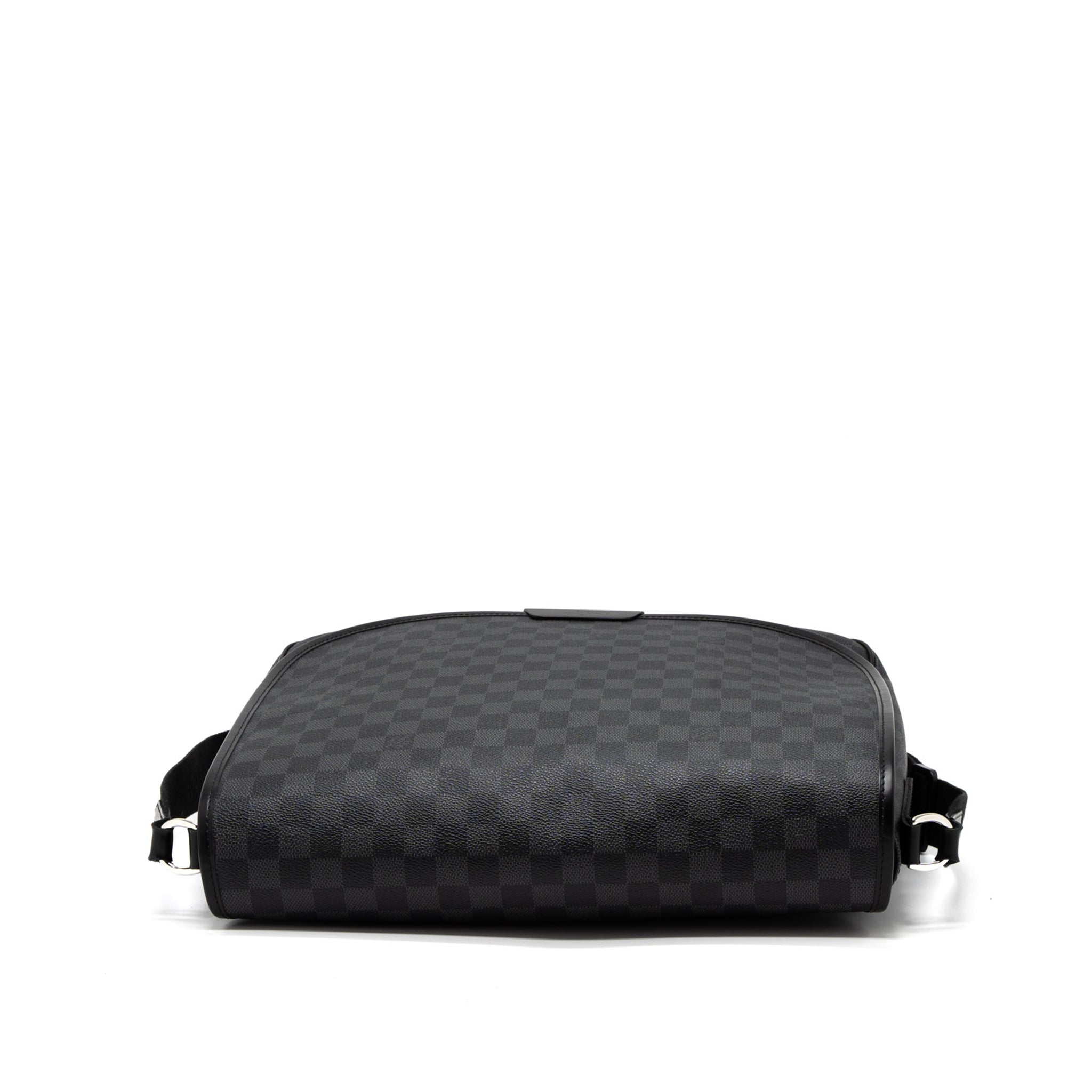 AAA Replica Louis Vuitton LV LARGE MESSENGER BAG DAMIER GRAPHITE CANVAS SHW