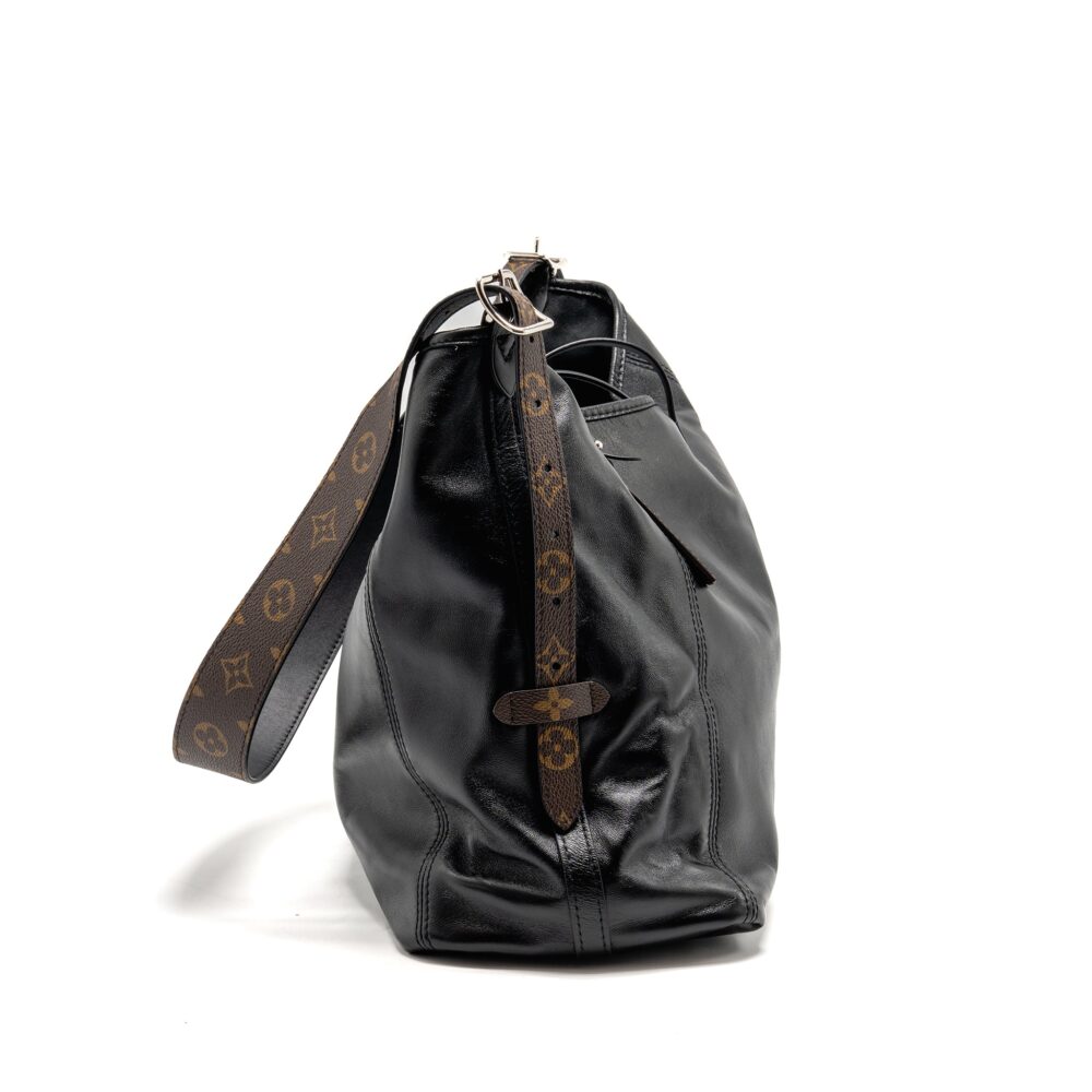 AAA Replica Louis Vuitton LV CARRYALL VIBE MM LAMBSKIN/MONOGRAM CANVAS BLACK SHW