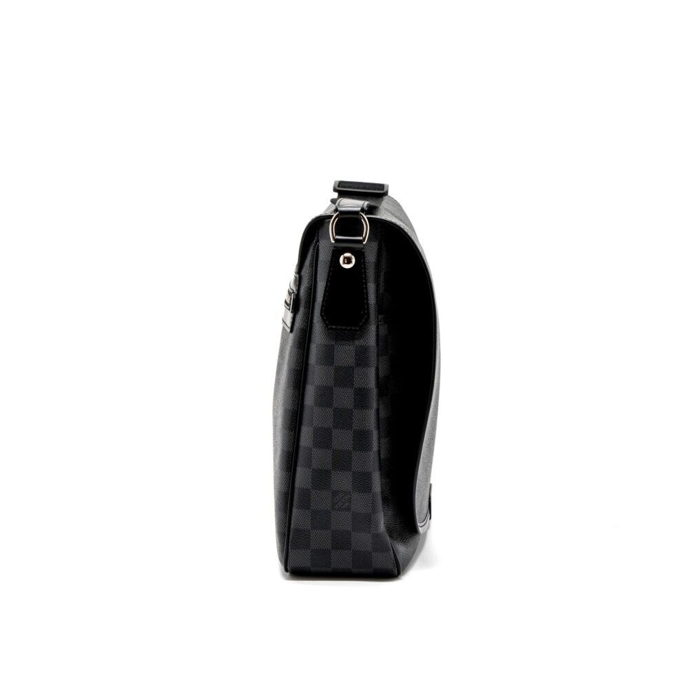AAA Replica Louis Vuitton LV LARGE MESSENGER BAG DAMIER GRAPHITE CANVAS SHW