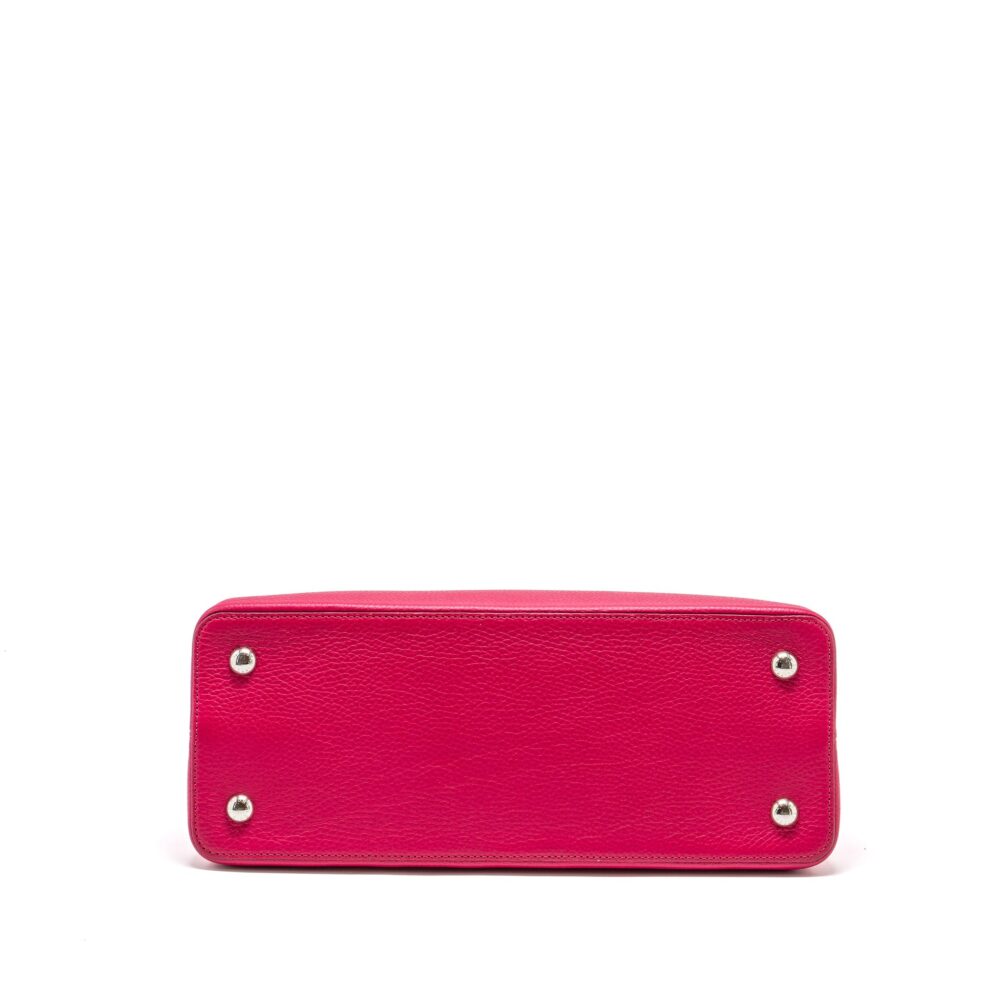 AAA Replica Louis Vuitton LV CAPUCINES TAURILLON HOT PINK SHW