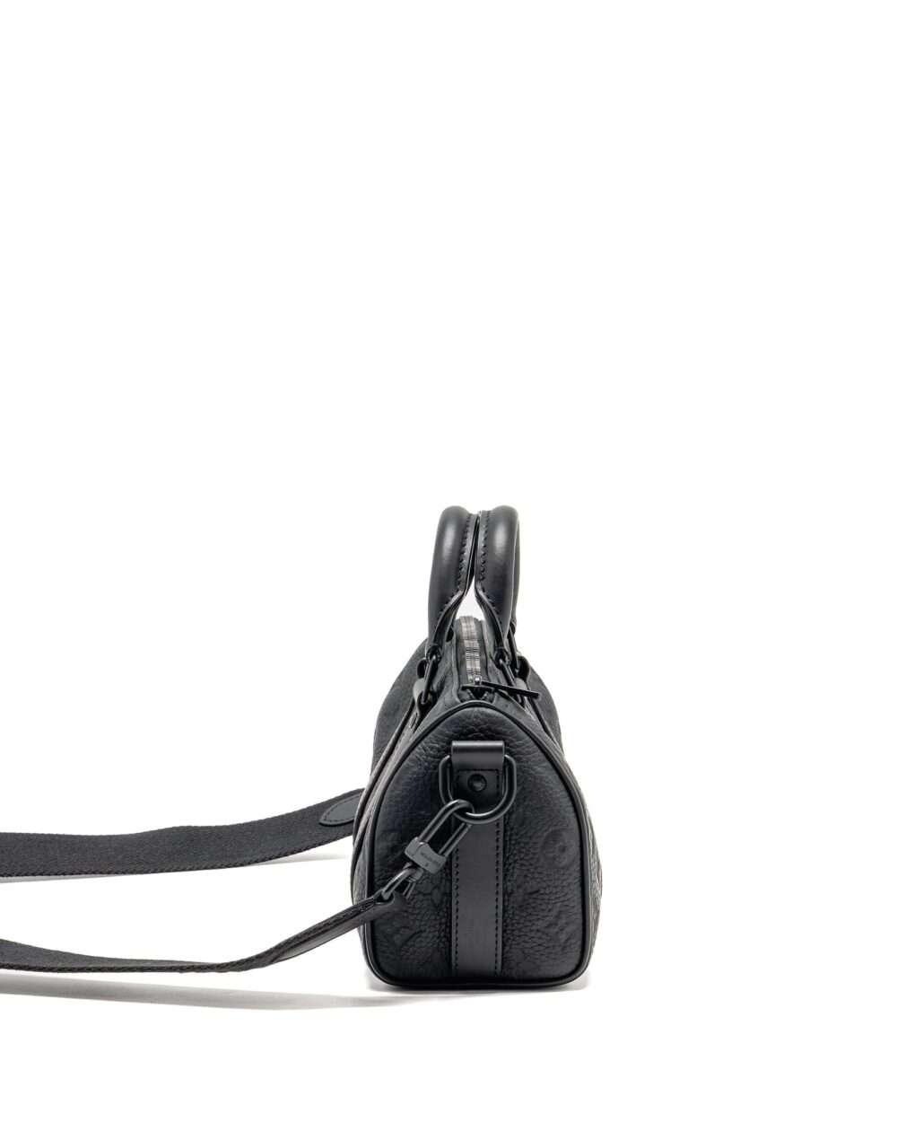 AAA Replica Louis Vuitton LV KEEPALL BANDOULIERE 25 MONOGRAM TAURILLON LEATHER BLACK WITH BLACK HARDWARE