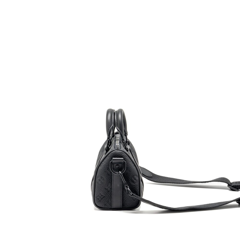 AAA Replica Louis Vuitton LV KEEPALL BANDOULIERE 25 MONOGRAM TAURILLON LEATHER BLACK WITH BLACK HARDWARE