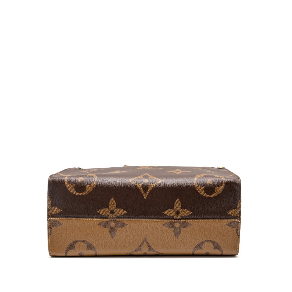 AAA Replica Louis Vuitton LV ONTHEGO GM MONOGRAM CANVAS GHW