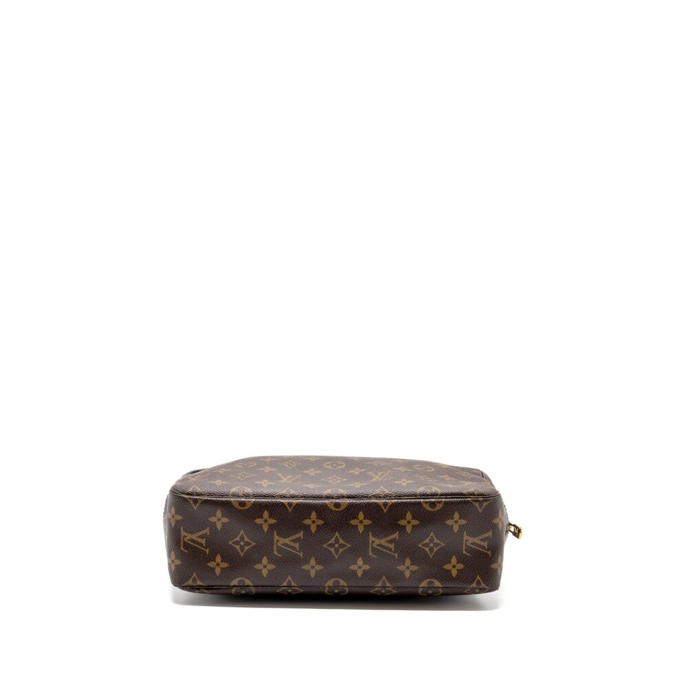 AAA Replica Louis Vuitton LV VINTAGE TROUSSE TOILETTE 28 COSMETIC BAG MONOGRAM CANVAS GHW