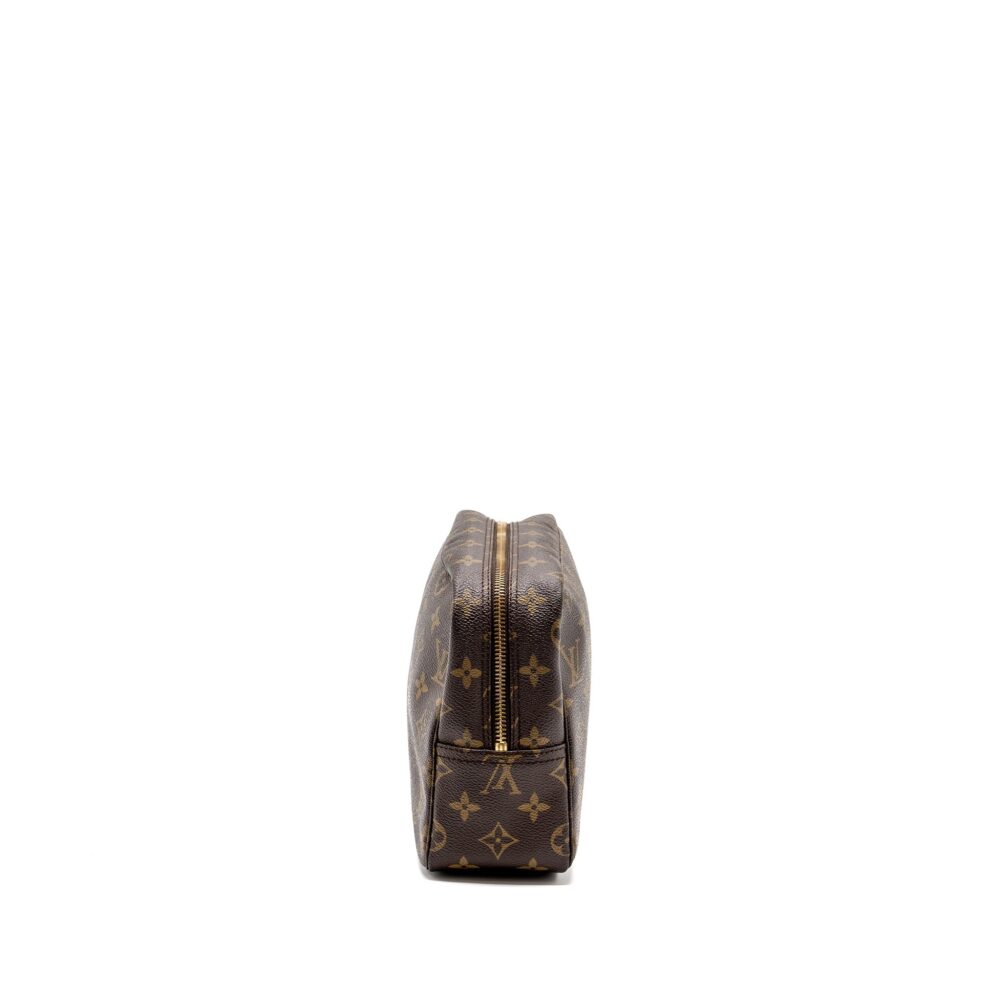 AAA Replica Louis Vuitton LV VINTAGE TROUSSE TOILETTE 28 COSMETIC BAG MONOGRAM CANVAS GHW