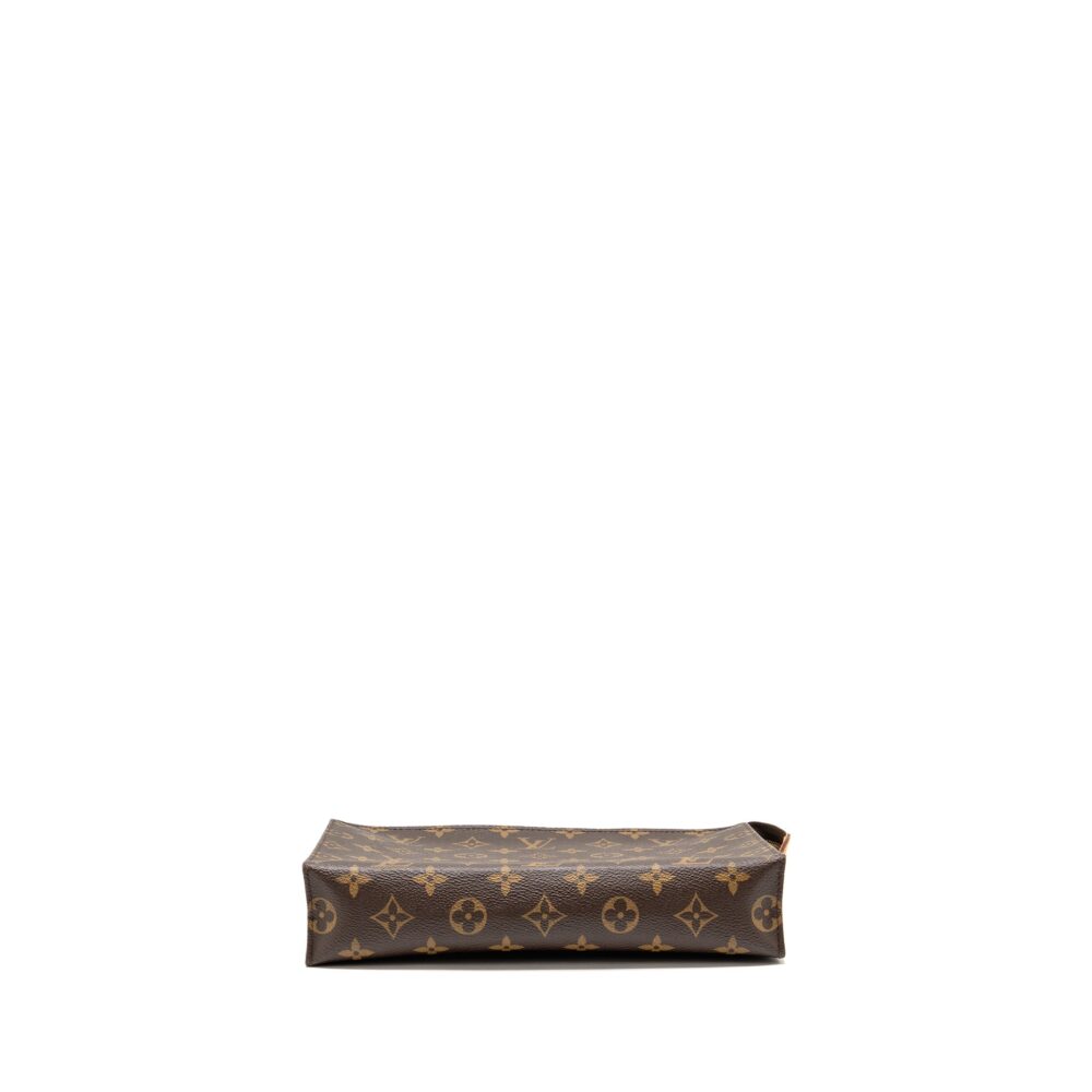 AAA Replica Louis Vuitton LV TOILETRY POCHETTE 26 MONOGRAM CANVAS GHW