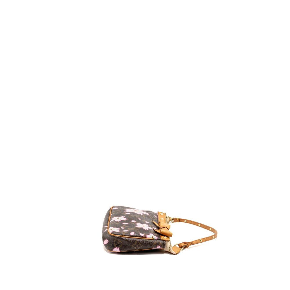 AAA Replica Louis Vuitton LV VINTAGE TAKASHI MURAKAMI CHERRY BLOSSOM POCHETTE ACCESSORIES MONOGRAM MULTICOLOUR GHW