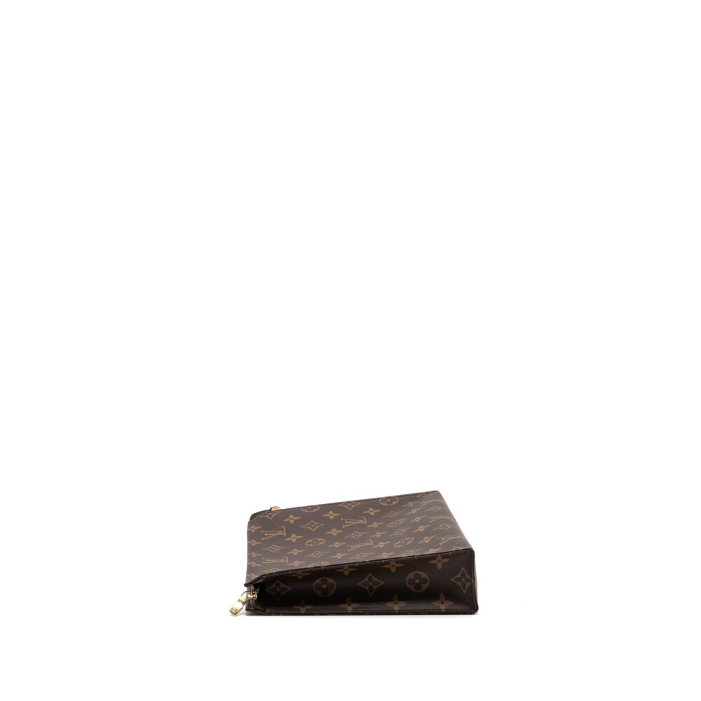 AAA Replica Louis Vuitton LV TOILETRY POCHETTE 26 MONOGRAM CANVAS GHW