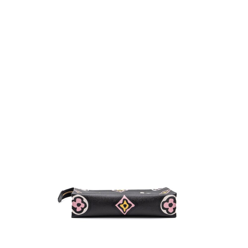 AAA Replica Louis Vuitton LV WILD AT HEART TOILETRY POCHETTE CANVAS BLACK / WHITE/ PINK GHW