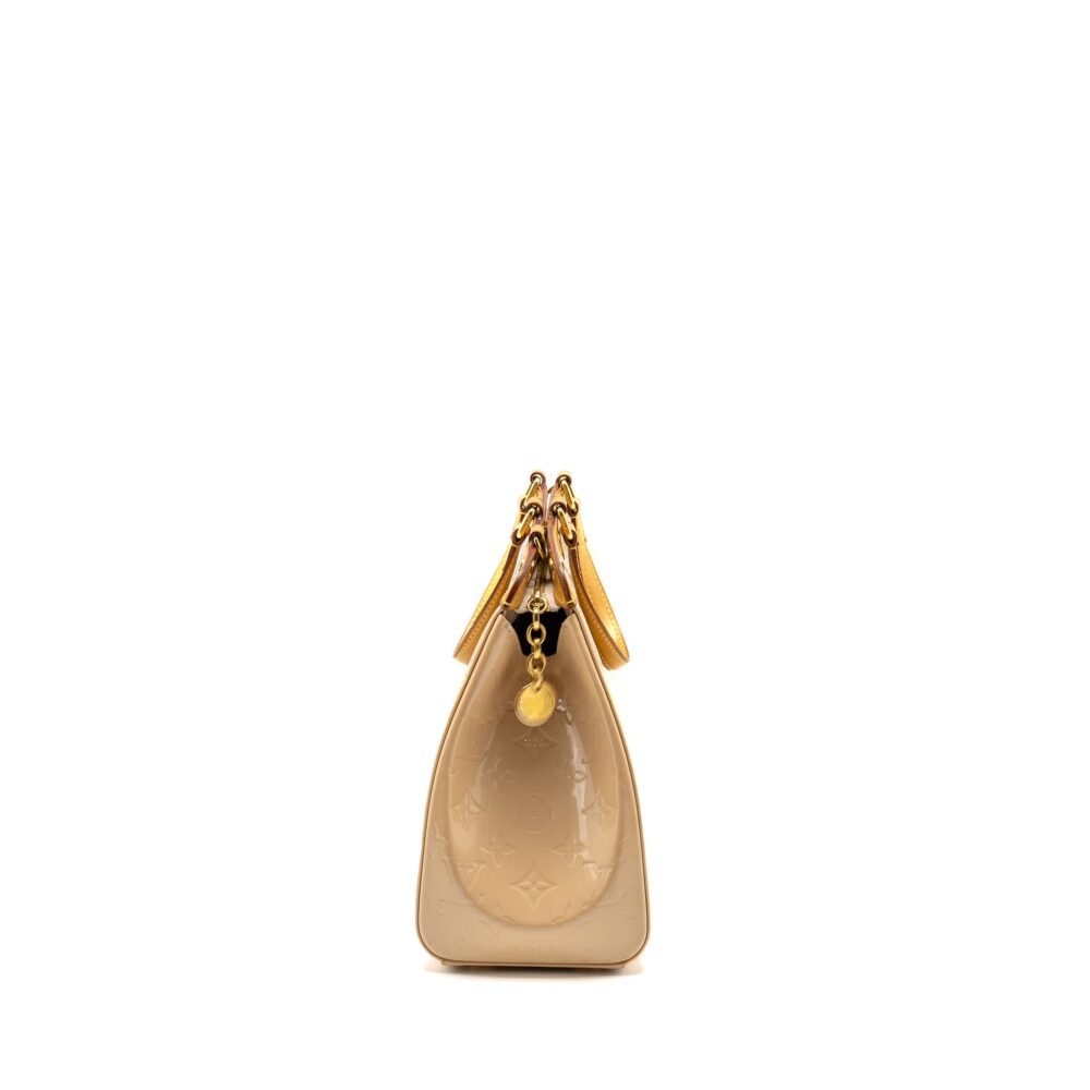 AAA Replica Louis Vuitton LV VERNIS BREA MM PATENT MONOGRAM BEIGE GHW