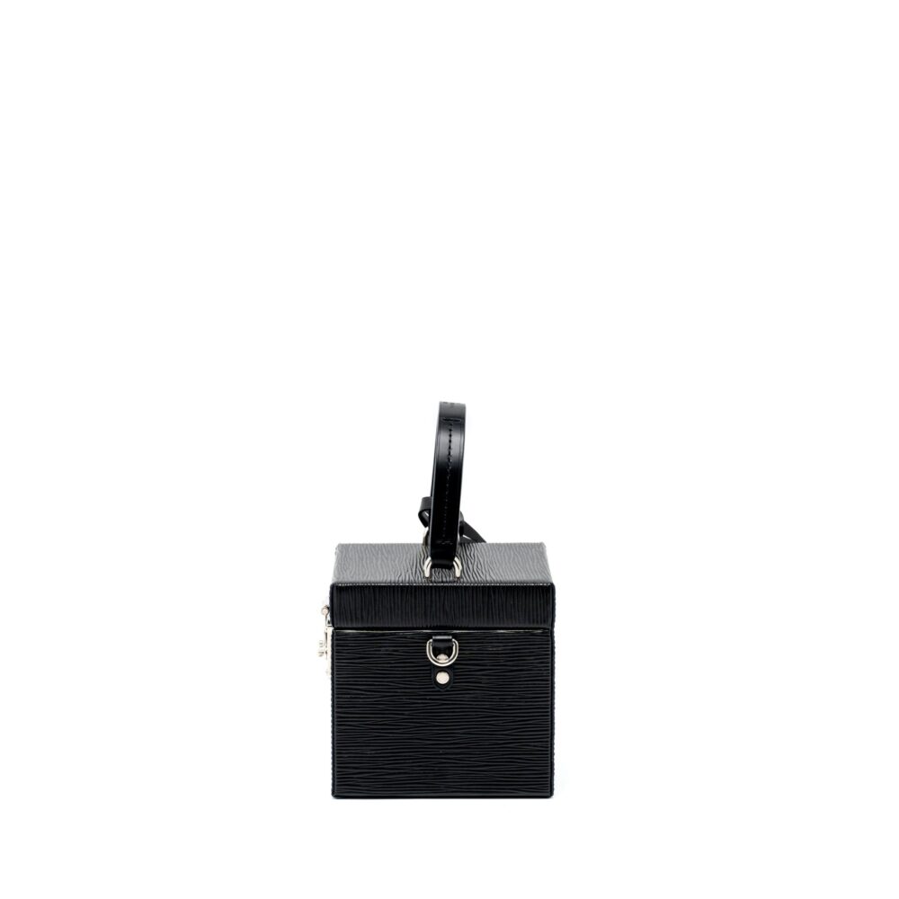 AAA Replica Louis Vuitton LV BLEECKER BOX BAG EPI BLACK SHW