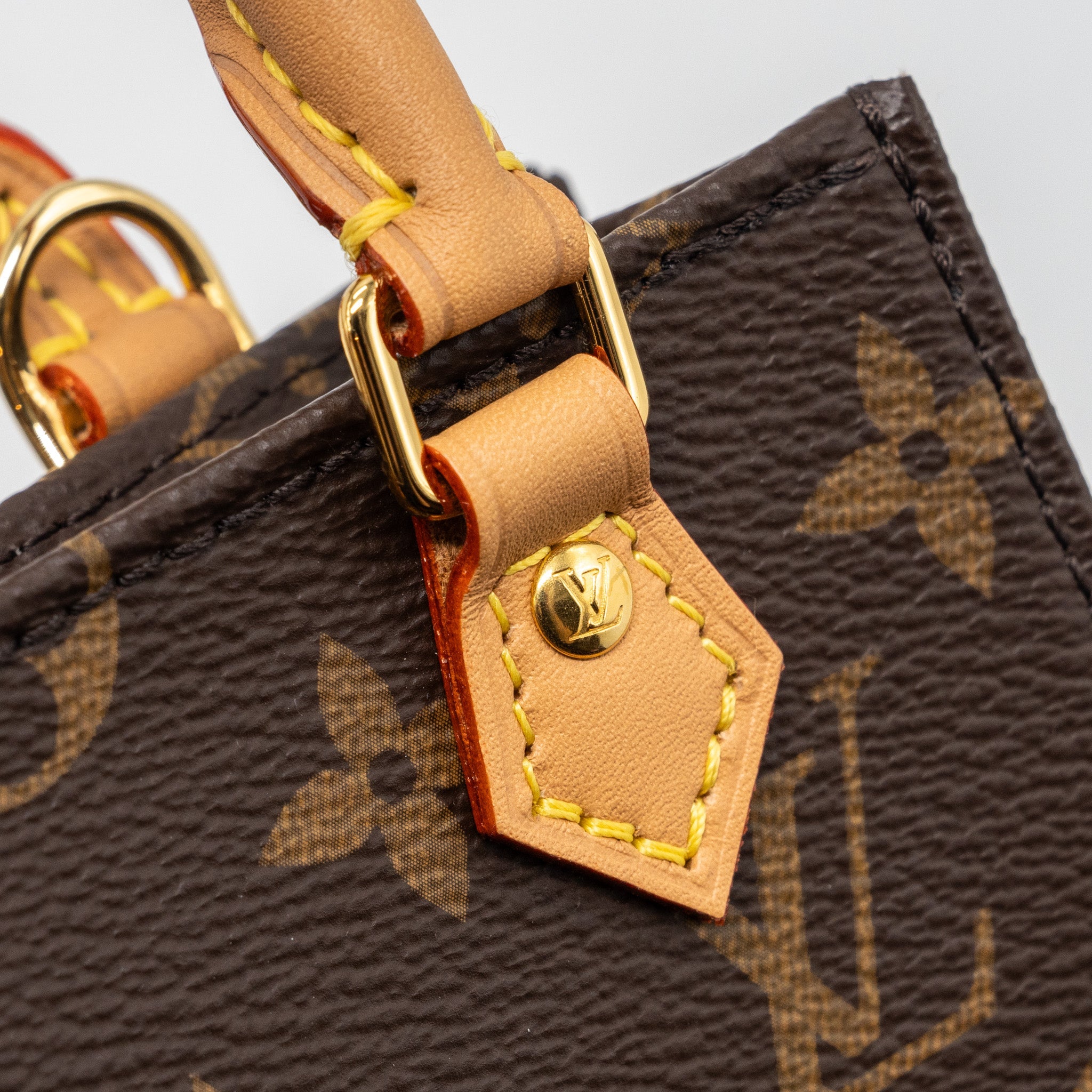 AAA Replica Louis Vuitton LV PETIT SAC PLAT MONOGRAM CANVAS GHW