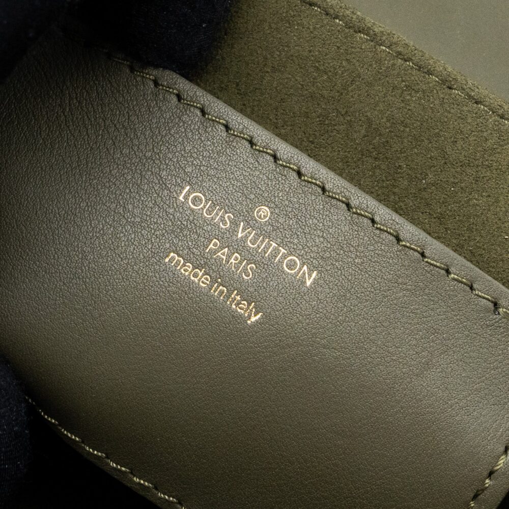 AAA Replica Louis Vuitton LV NEW WAVE MULTI POCHETTE CALFSKIN KAKI GREEN GHW