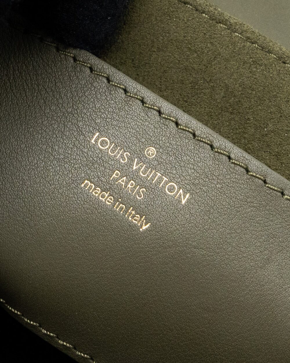 AAA Replica Louis Vuitton LV NEW WAVE MULTI POCHETTE CALFSKIN KAKI GREEN GHW