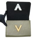 AAA Replica Louis Vuitton LV TWIST BAG MM EPI GREEN/WHITE GHW