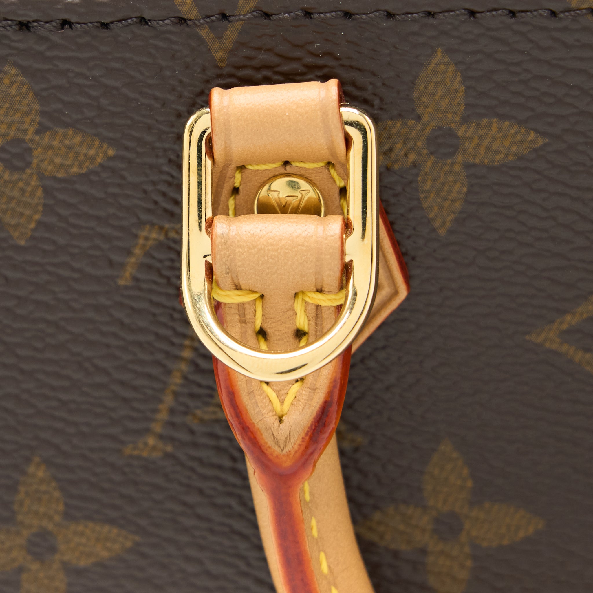 AAA Replica Louis Vuitton LV PETIT SAC PLAT MONOGRAM CANVAS GHW (NEW VERSION)