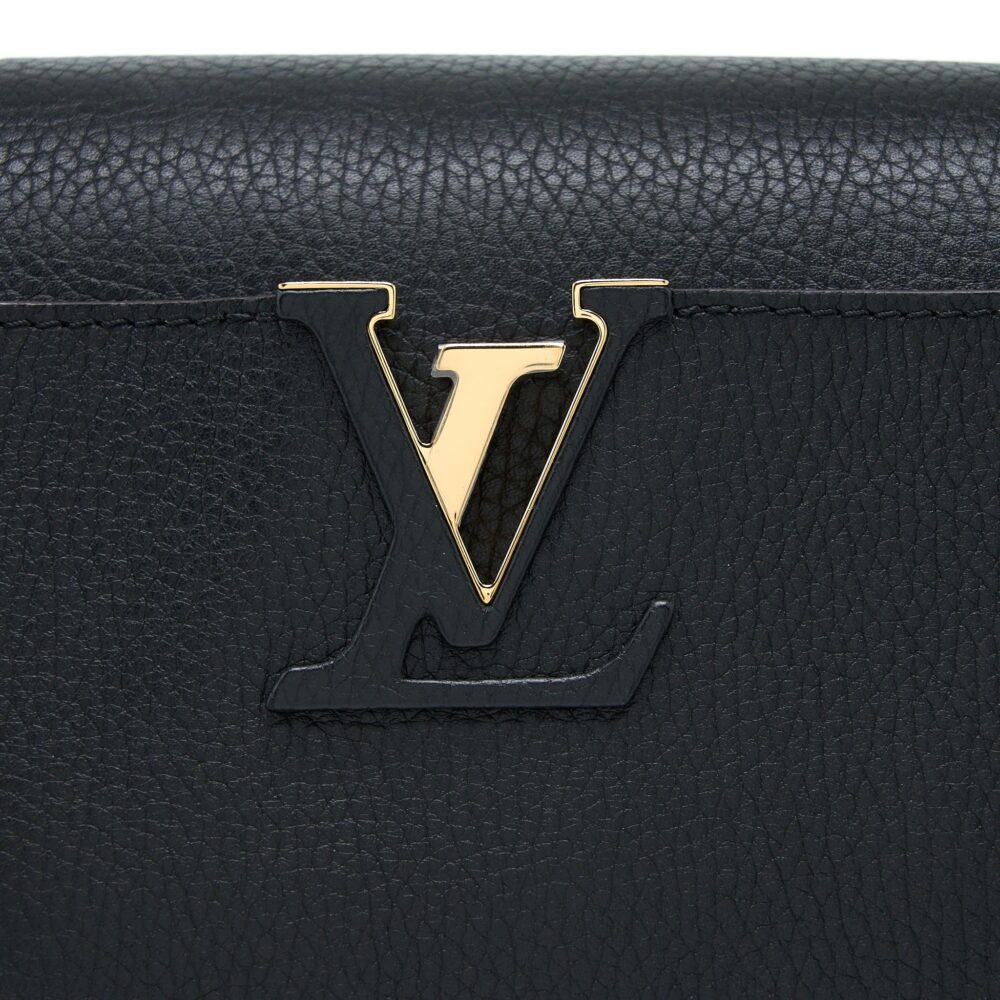 AAA Replica Louis Vuitton LV CAPUCINES MM TAURILLON BLACK GHW