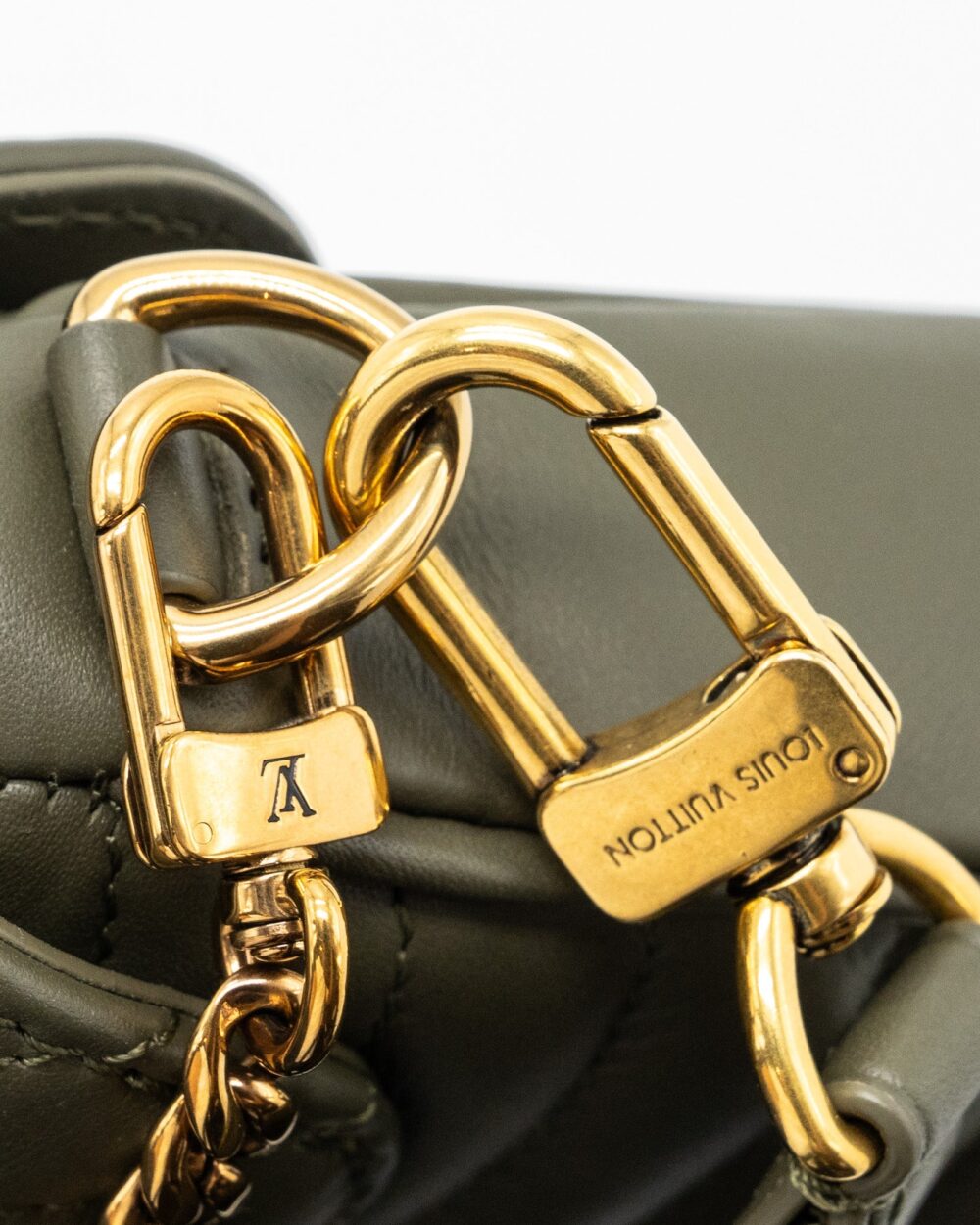 AAA Replica Louis Vuitton LV NEW WAVE MULTI POCHETTE CALFSKIN KAKI GREEN GHW