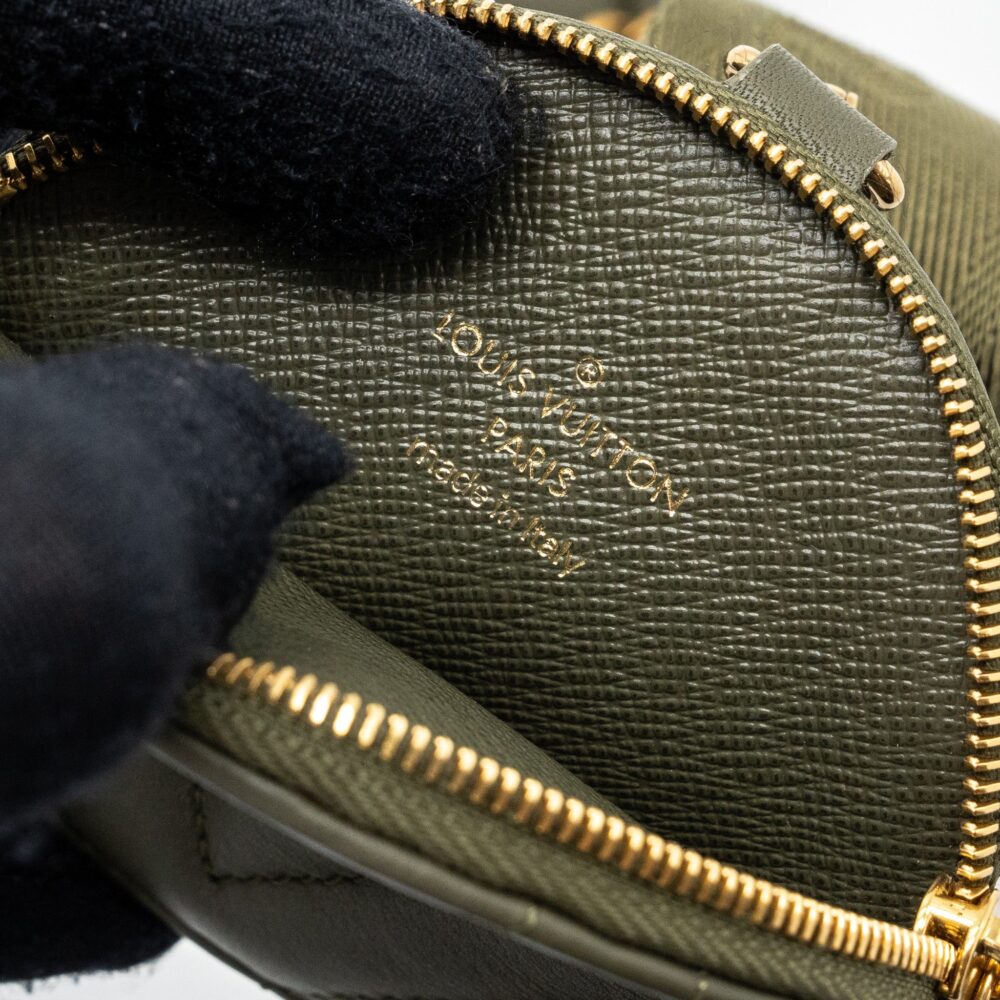 AAA Replica Louis Vuitton LV NEW WAVE MULTI POCHETTE CALFSKIN KAKI GREEN GHW