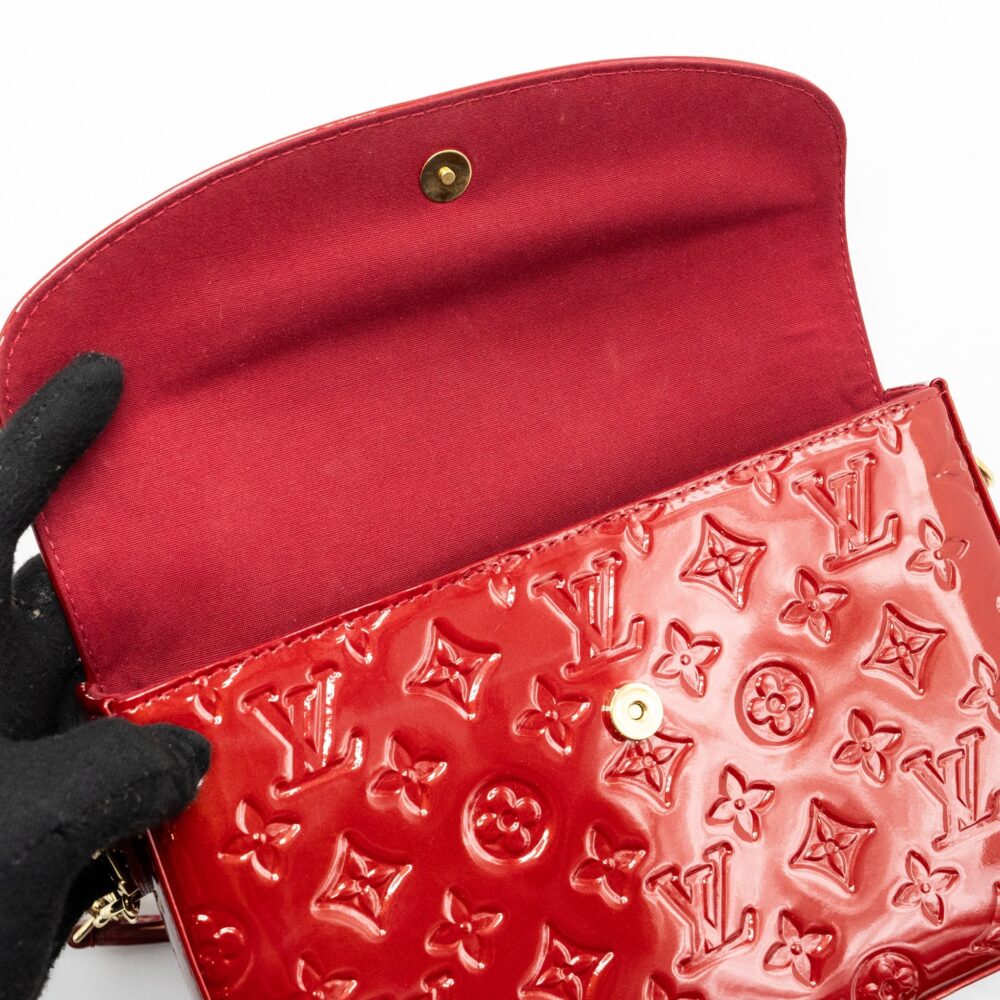 AAA Replica Louis Vuitton LV FLAP SHOULDER EVENING BAG PATENT LEATHER RED GHW