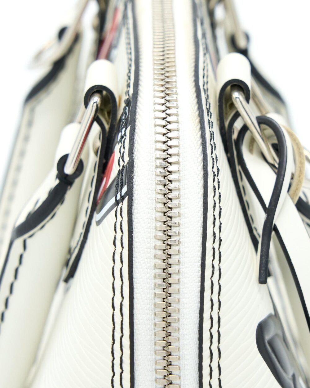 AAA Replica Louis Vuitton LV ALMA BB EN CUIR OCCASION EPI WHITE / BLACK WITH SHW