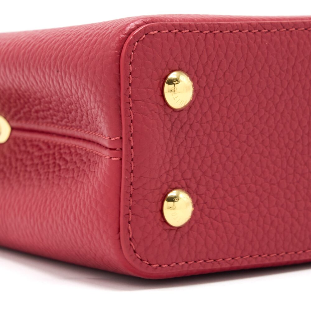 AAA Replica Louis Vuitton LV CAPUCINES MINI TAURILLON SCARLET GHW (NEW VERSION)