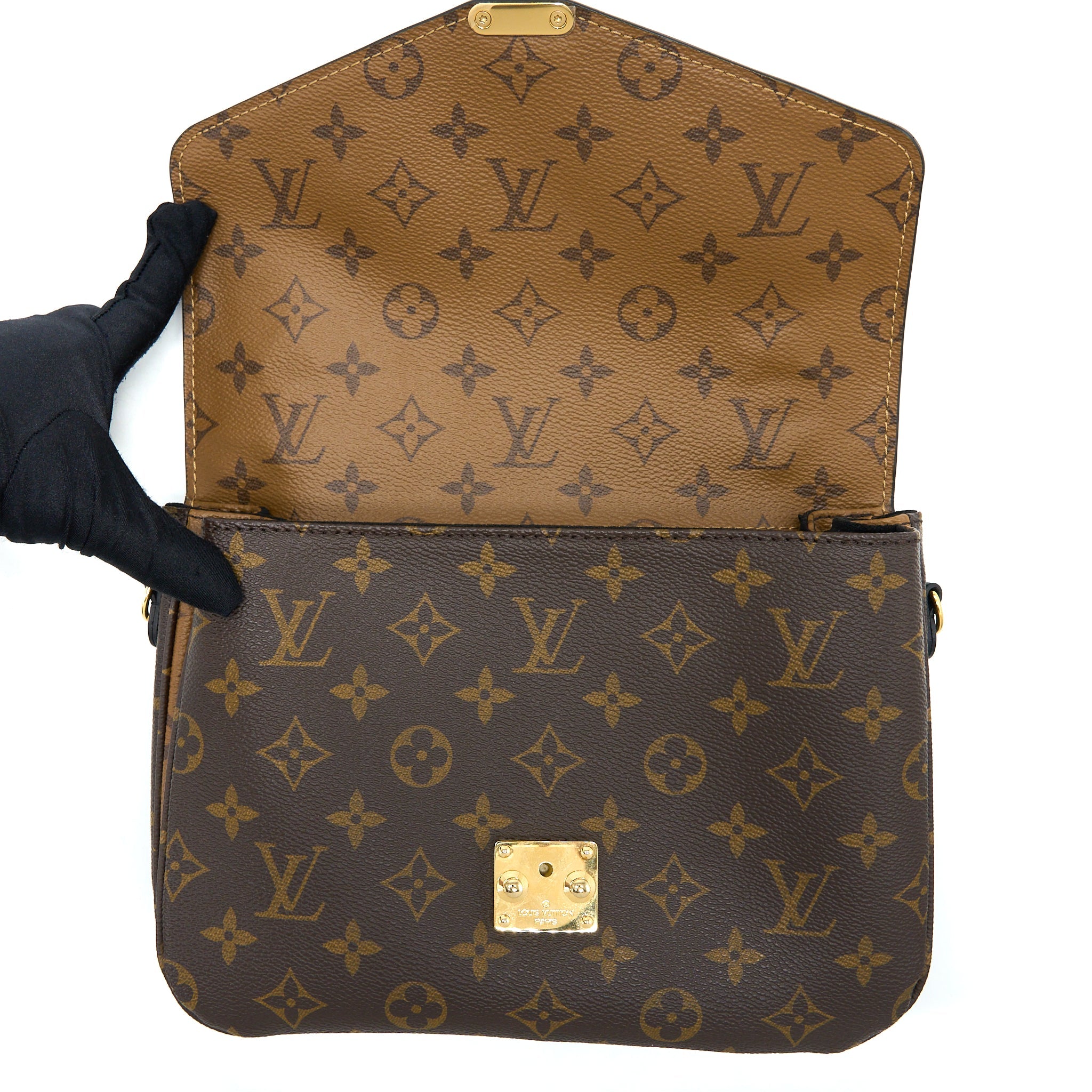 AAA Replica Louis Vuitton LV POCHETTE MÉTIS MONOGRAM REVERSE CANVAS GHW